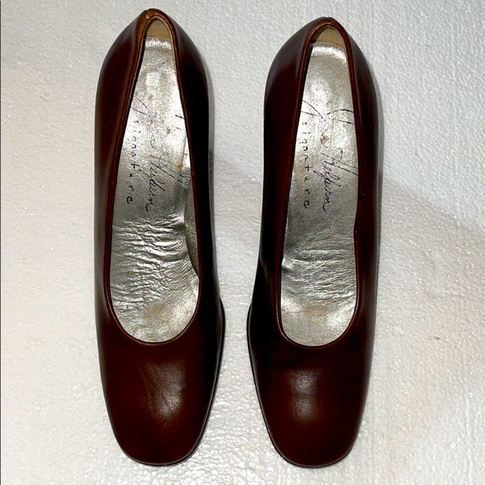 Joan Helpern Signature Brown heels
